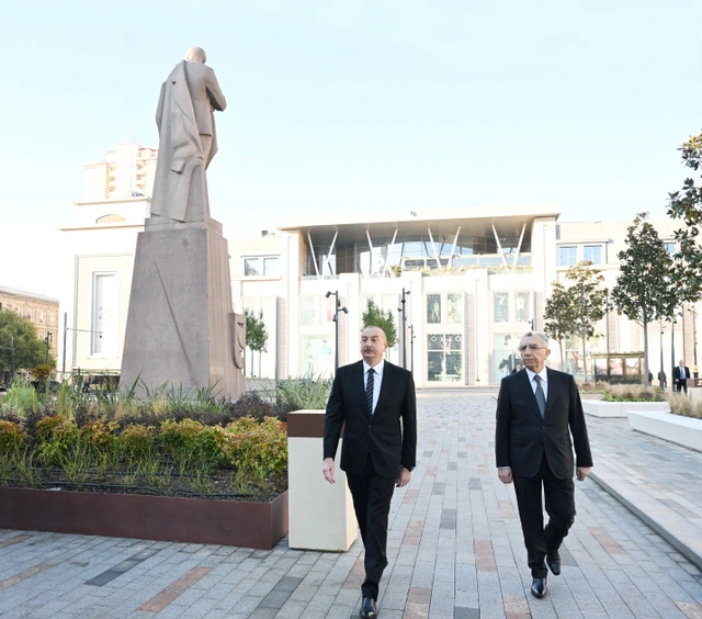 İlham Əliyev metronun